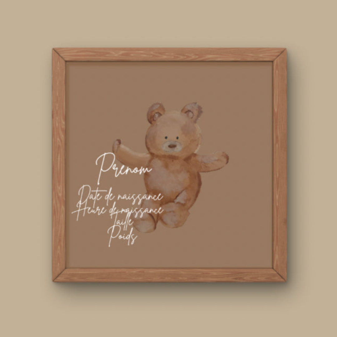 Créez un souvenir unique avec l'affiche de naissance personnalisée "Ours". Inscrivez prénom, poids et date aux côtés d'un tendre ours en peluche.