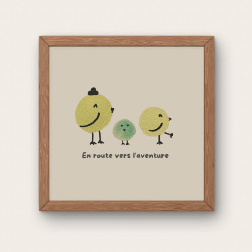 Illustration aquarelle trois poussins jaunes et verts marchant avec texte en route vers l'aventure pour décoration chambre bébé mixte.