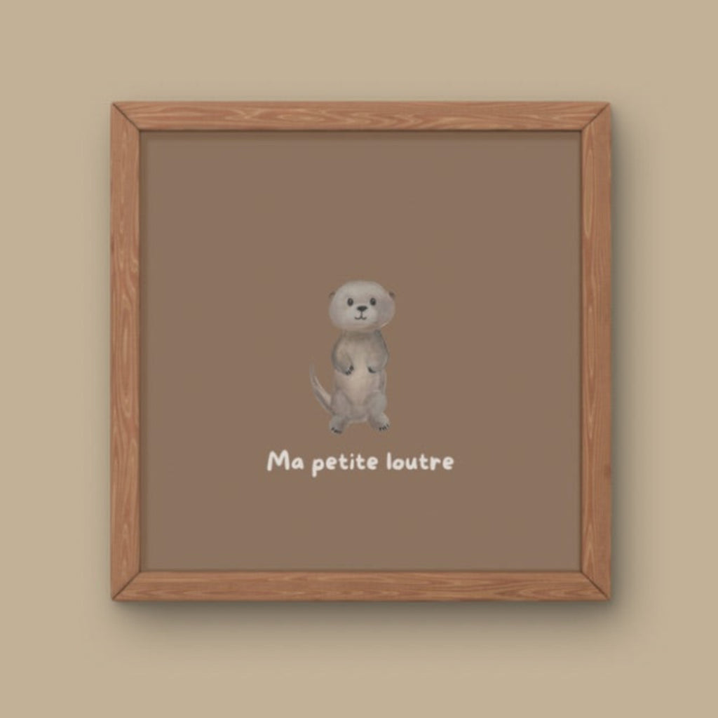 Illustration minimaliste loutre debout mignonne avec texte Ma petite loutre pour décoration chambre bébé thème nature.