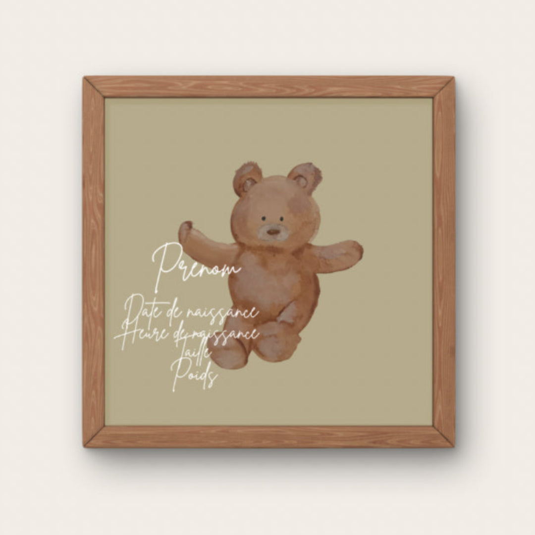 Créez un souvenir unique avec l'affiche de naissance personnalisée "Ours". Inscrivez prénom, poids et date aux côtés d'un tendre ours en peluche.