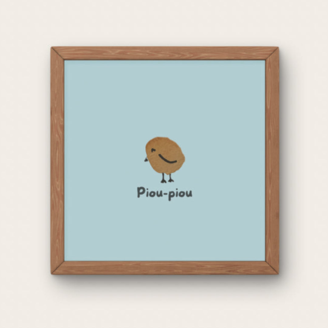Illustration minimaliste petit oiseau marron rond sur fond bleu avec texte Piou-piou pour décoration chambre bébé.